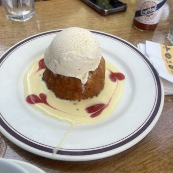 Carlyle - Banana Warm White Chocolate Bread Puddinng - New American Near Me - Arlington, Virginia