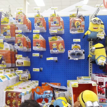 Target - Sooo many minions!!! - Department Stores Near Me - Orlando, Florida