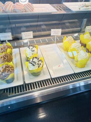 Caroline's Cakes by null
