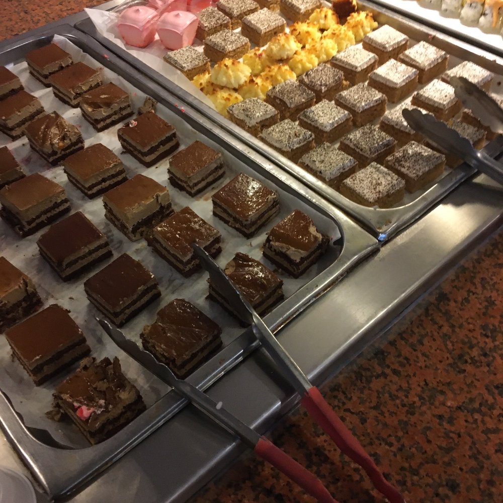 China House Buffet - Dessert options also included cookies, ice cream, and puddings. - Chinese Near Me - Saint Charles, Missouri