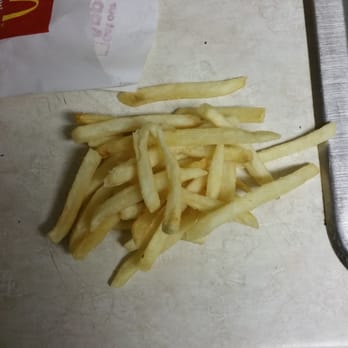 McDonald's - This was my first set of fries that were obviously old - Fast Food Near Me - Mankato, Minnesota McDonald's - This was my first set of fries that were obviously old - Fast Food Near Me - Mankato, Minnesota