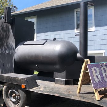 Melton’s BBQ - Post Oak, Apple, and Cherry woods are used to add flavor to all the smoked goodness!! - Food Trucks Near Me - Burien, Washington