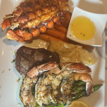 Cordeiro's Steakhouse - Surf and turf - Seafood Near Me - Napa, California Cordeiro's Steakhouse - Surf and turf - Seafood Near Me - Napa, California