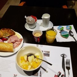 Gosset Hotel