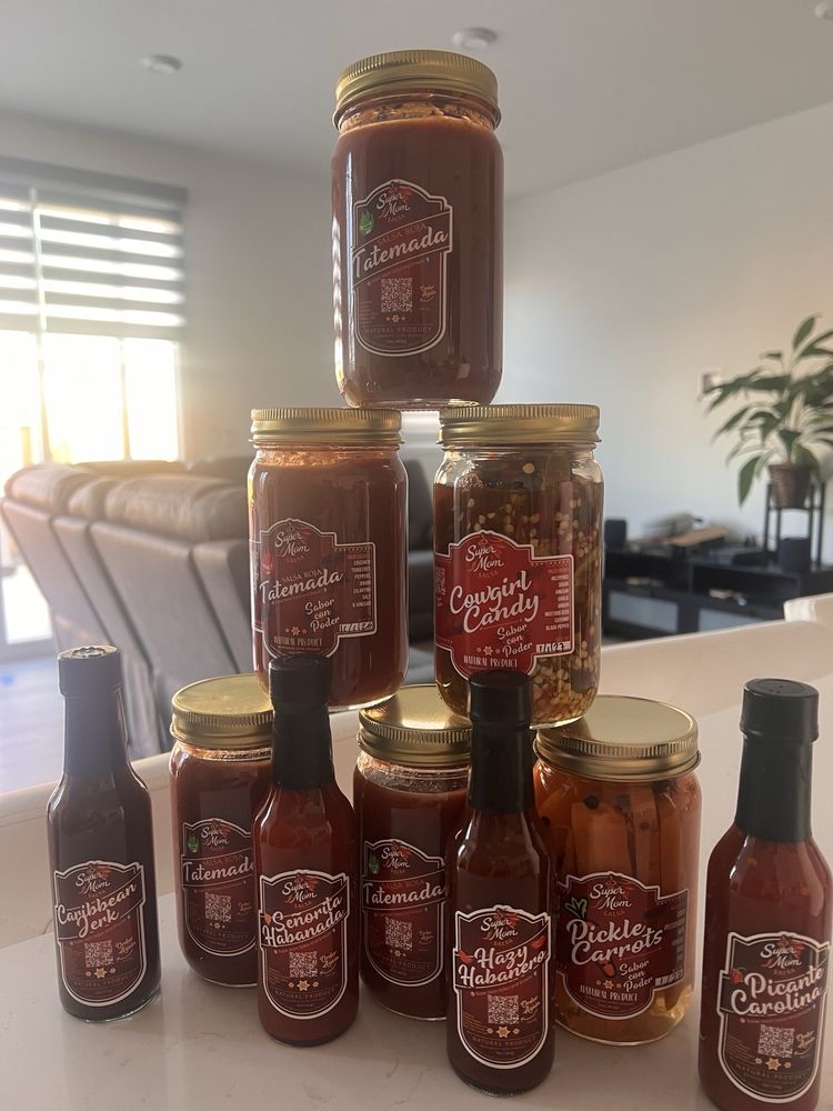 Super Mom Salsa and Snacks Logo