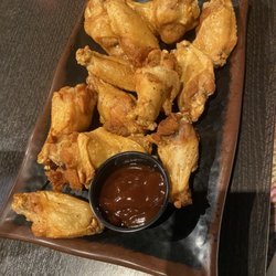 Island House Tap & Grill - Chicken Wings