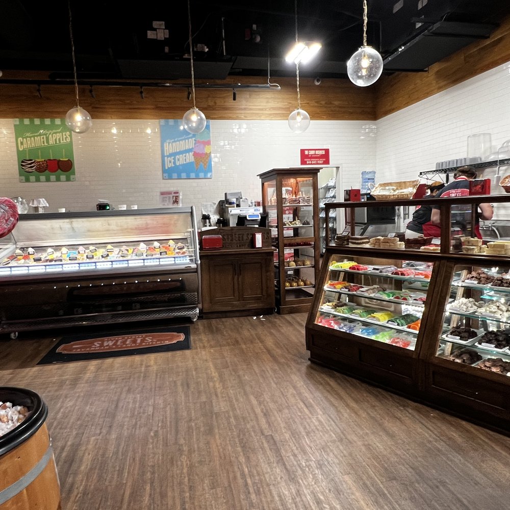River Street Sweets - Inside view of the store. - Candy Stores Near Me - Atlanta, Georgia