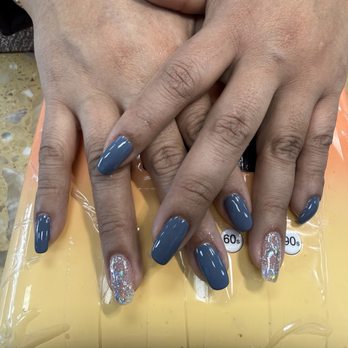 Lee Nails - Nail Salons Near Me - Durham, North Carolina