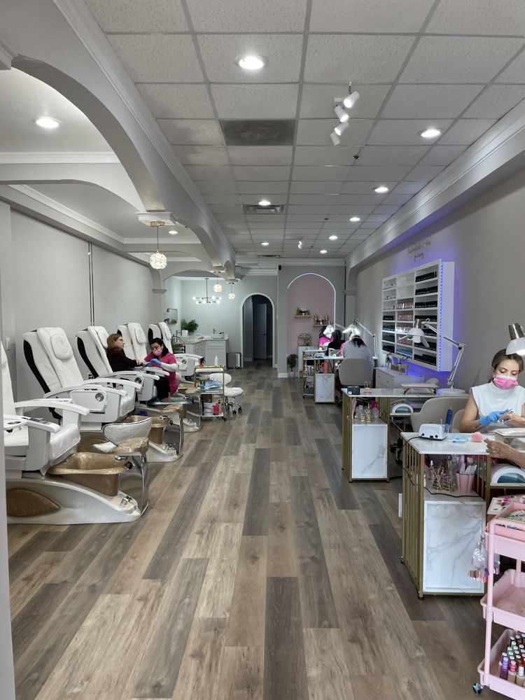 Pink Me Up Brazilian Nail Salon