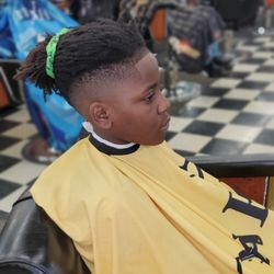 Carter Cuts & Styling - F3
