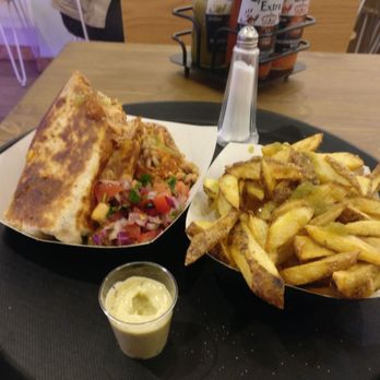 El Bandido - Chicken Burritos and Skin on Fries - Mexican Near Me - Wembley, XGL El Bandido - Chicken Burritos and Skin on Fries - Mexican Near Me - Wembley, XGL