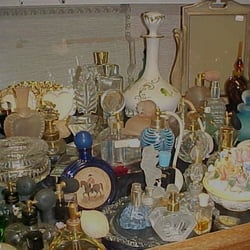 Sherrys Antiques & Collectibles - Vintage perfumes and atomizers, and pretties for your boudoir