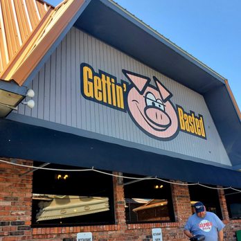 Gettin' Basted - Outside - Barbeque Near Me - Branson, Missouri