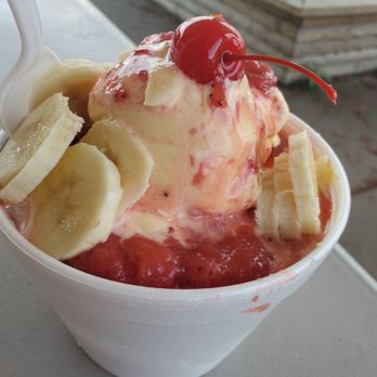 Classic Frozen Custard - Straw-Anna - Ice Cream & Frozen Yogurt Near Me - Des Moines, Iowa