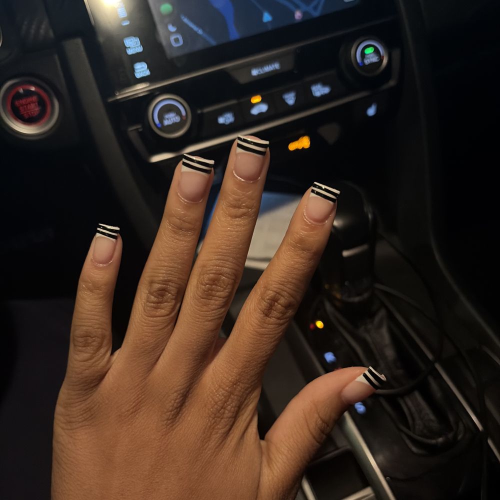 Kiara Nail Lounge - 2nd set left hand - Nail Salons Near Me - Katy, Texas Kiara Nail Lounge - 2nd set left hand - Nail Salons Near Me - Katy, Texas