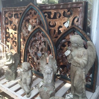 Rooster Creek Primitives - Gift Shops Near Me - Murrieta, California