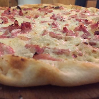 L'Alsacien - Seriously delicious and perfect for sharing. - Beer Bar Near Me - Paris, 75