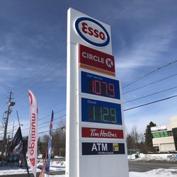 Esso - Roadside signage