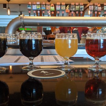 Great Divide Brewhouse and Kitchen - Pre-Flight Flight - Brewpubs Near Me - Denver, Colorado