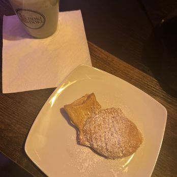 Doki Doki - Ube taiyaki & matcha latte - Desserts Near Me - Orem, Utah