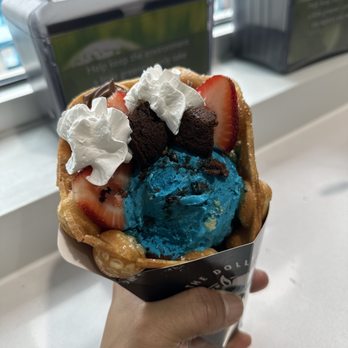 The Dolly Llama - Dollys dream in waffle cone - Desserts Near Me - Pearland, Texas The Dolly Llama - Dollys dream in waffle cone - Desserts Near Me - Pearland, Texas