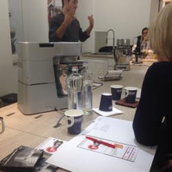 DeLonghi Store - Al flagship store di elettrodomestici per un corso di cucina con prodotti Kenwood!!!