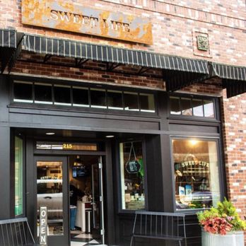 The Sweet Life - Love the look of this little shop. - Candy Stores Near Me - Pacific Beach, Washington
