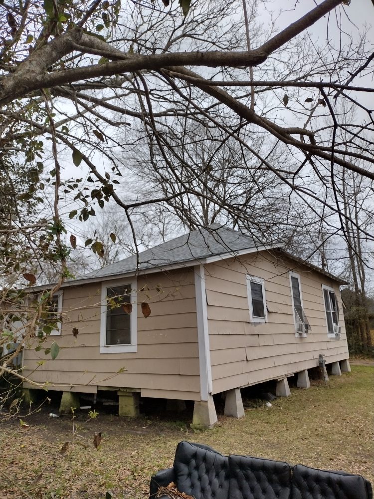 Slide of Pruitt's Roofing