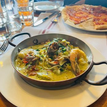 La Bicyclette - Linguini with lobster and prawns - French Near Me - Carmel, California