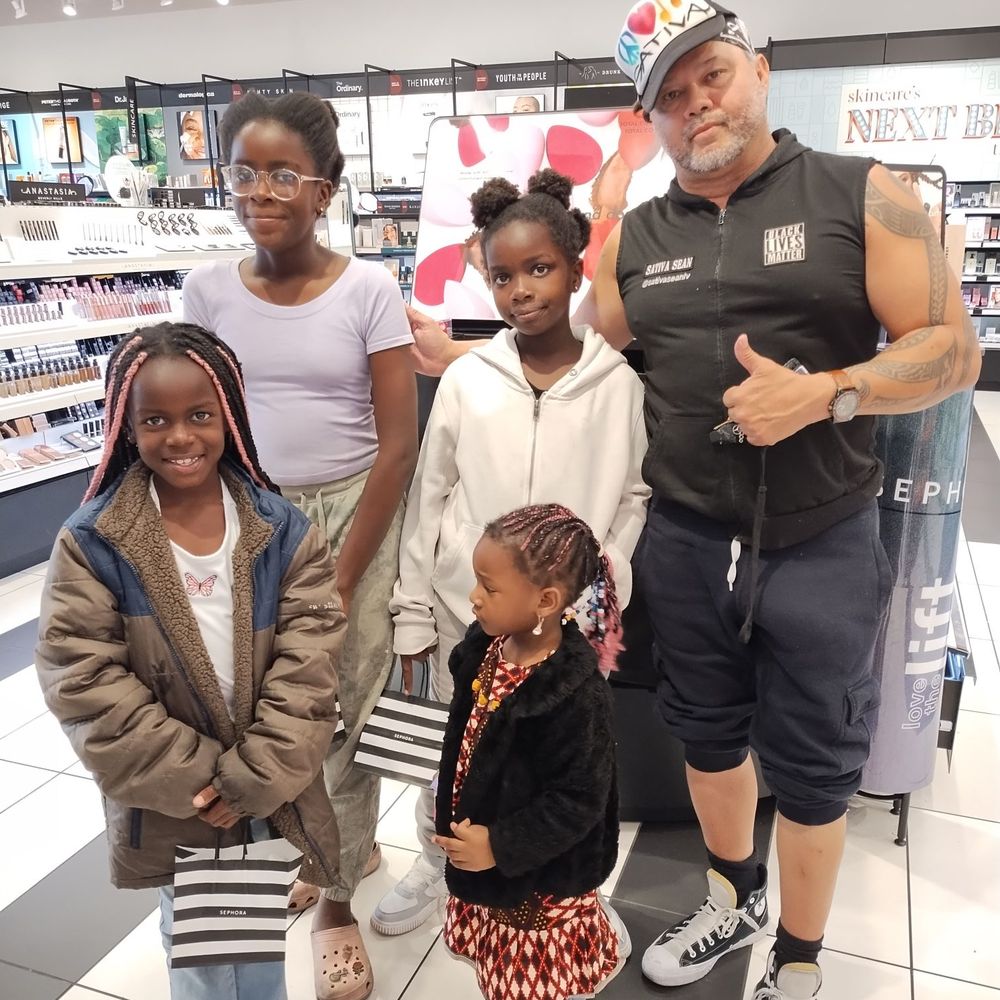 Me and my babies no free samples or gift (as my sister said they should)? Racism possibly, I am going to get it for them tomorrow. Me and my babies no free samples or gift (as my sister said they should)? Racism possibly, I am going to get it for them tomorrow.