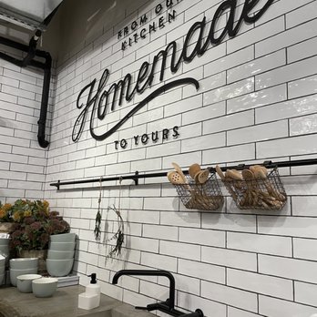 Magnolia Market - Home Decor Near Me - Waco, Texas Magnolia Market - Home Decor Near Me - Waco, Texas