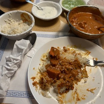 Royal Indian Cuisine - Both dishes with some other dips for the bread we ordered as an appetizer - Indian Near Me - Clarksville, Tennessee Royal Indian Cuisine - Both dishes with some other dips for the bread we ordered as an appetizer - Indian Near Me - Clarksville, Tennessee