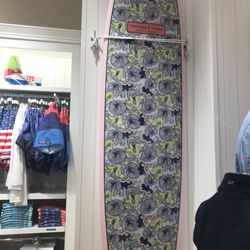 Vineyard Vines