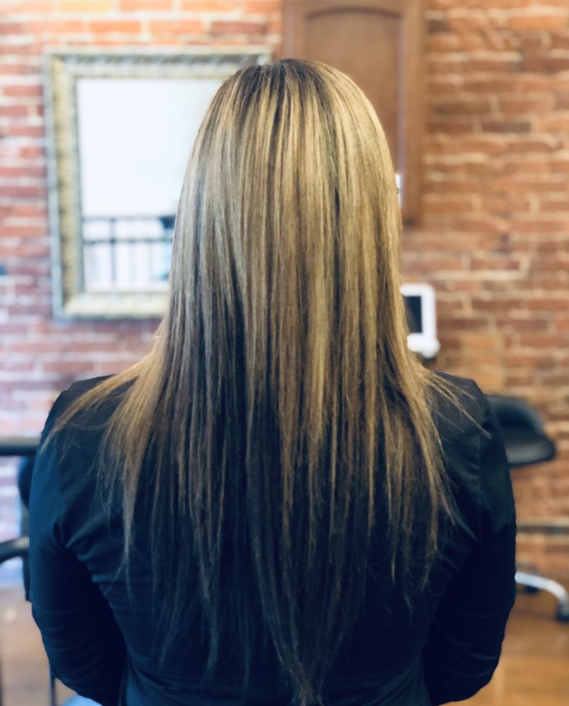 SALON FRINGE Updated June 2024 146 E Liberty St, Wooster, Ohio