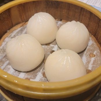 Dragon Beaux - Custard crystal dumpling - Dim Sum Near Me - San Francisco, California Dragon Beaux - Custard crystal dumpling - Dim Sum Near Me - San Francisco, California