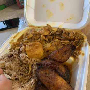 Island Crew - Curry Chicken - Caribbean Near Me - Tampa, Florida
