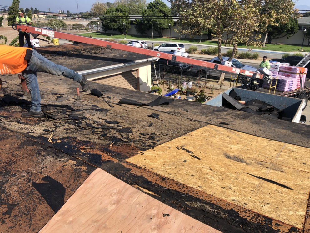 Slide of Professional Roofing Service