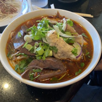 Ngự Bình Restaurant - Vietnamese Near Me - Westminster, California Ngự Bình Restaurant - Vietnamese Near Me - Westminster, California
