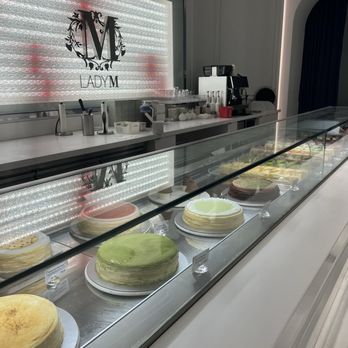 Lady M Cake Boutique - Cake display - Bakeries Near Me - Tysons, Virginia