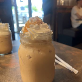 Huckleberry's Breakfast & Lunch - IcedCaramel Iced Caramel Macchiato - Breakfast & Brunch Near Me - Sachse, Texas