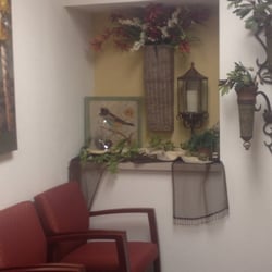 Capital Nephrology Medical Group - Nice waiting room decor