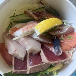 Cm Chirashi Bowl