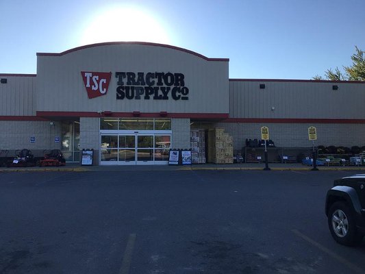 Tractor Supply Monroe Michigan