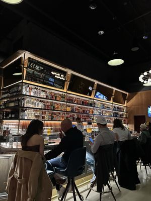 DJ’S GREAT ROOM - Updated July 2025 - 50 Photos & 20 Reviews - 908 N