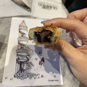 Café Olimpico - Desserts Near Me - Montreal, Quebec