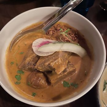 Chalong - Massaman Brisket (GF) - Thai Near Me - New York, New York