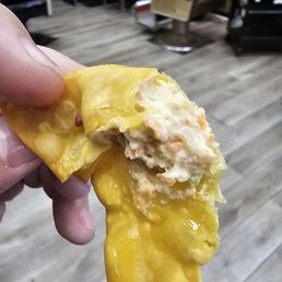 Crab rangoon had an amazing filling Crab rangoon had an amazing filling