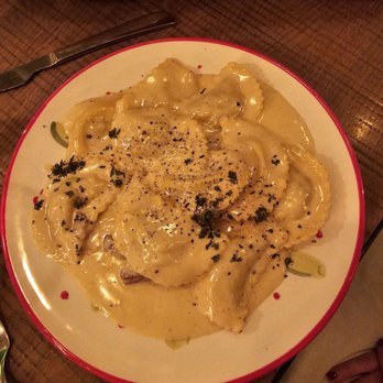 Frati - Panzerotti chicken mushroom - Italian Near Me - Trondheim, 16