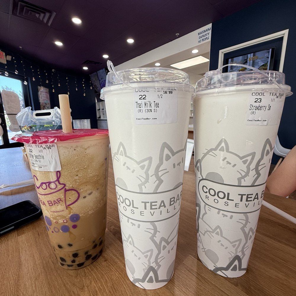 Cool Tea Bar - Large Coffee Smoothie with Boba, Mystery cups with Thai Tea & Strawberry Smoothie - Bubble Tea Near Me - Roseville, California