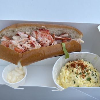 Water Prince Corner Shop - Lobster roll - Seafood Near Me - Charlottetown, Prince Edward Island Water Prince Corner Shop - Lobster roll - Seafood Near Me - Charlottetown, Prince Edward Island